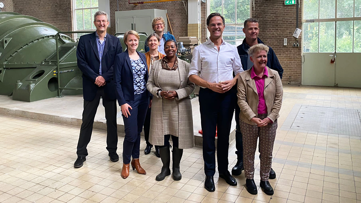 WEBSITE - Joyce Sylvester & Mark Rutte 02A.jpg