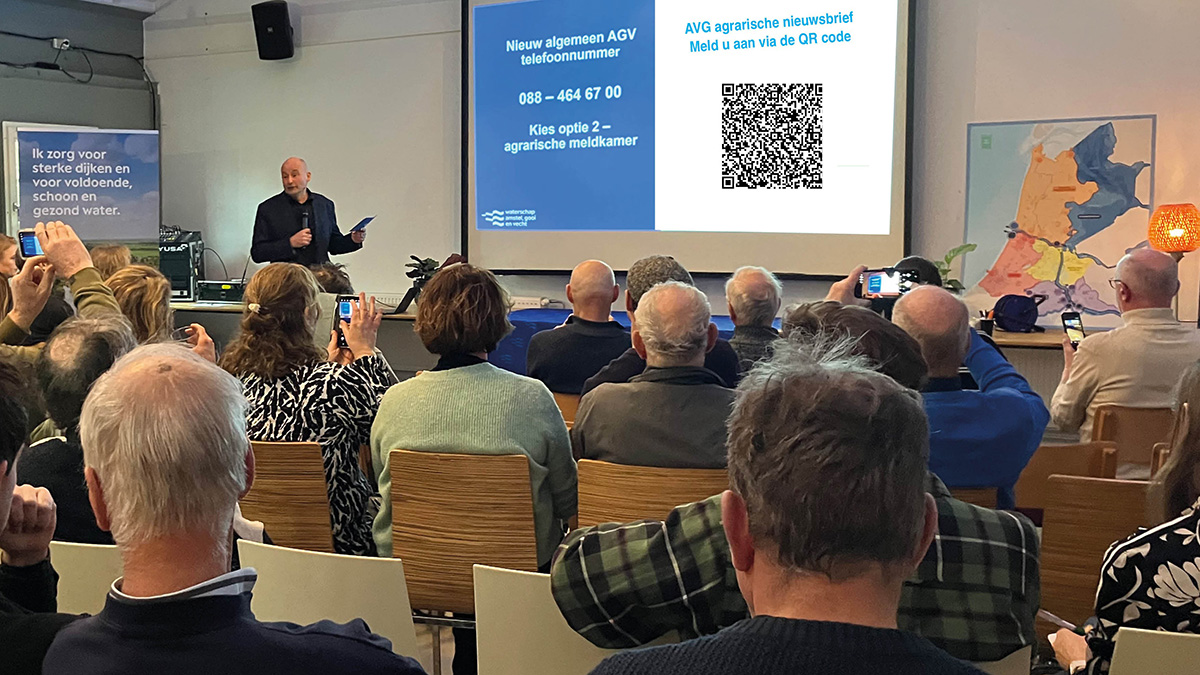 Bestuurder Arjan van Rijn op een boerenbijeenkomst.jpg