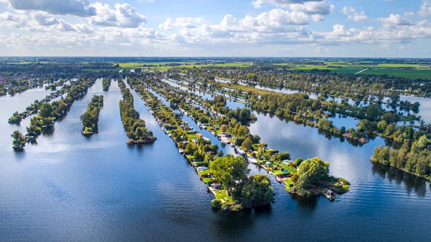oostelijke vechtplassen van bovenaf.jpg