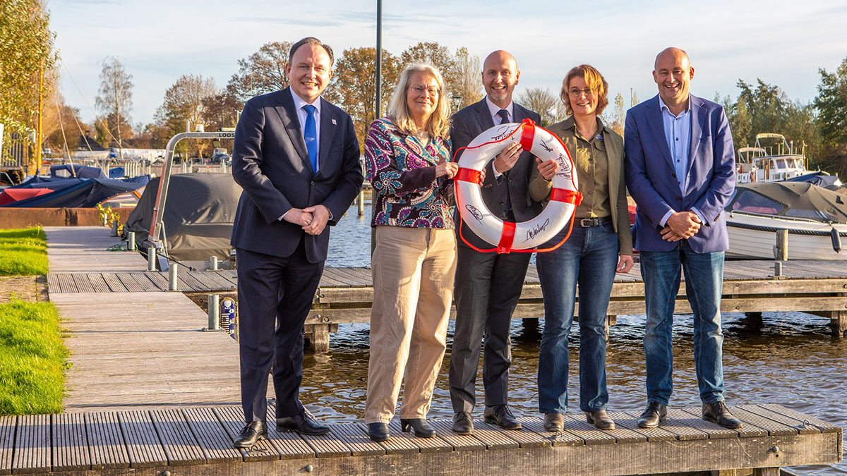 Partners van de ondertekening Oostelijke Vechtplassen.jpg