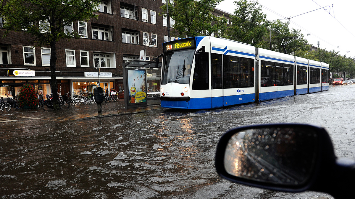 wateroverlast-overstroming Amsterdam 28072014.jpg