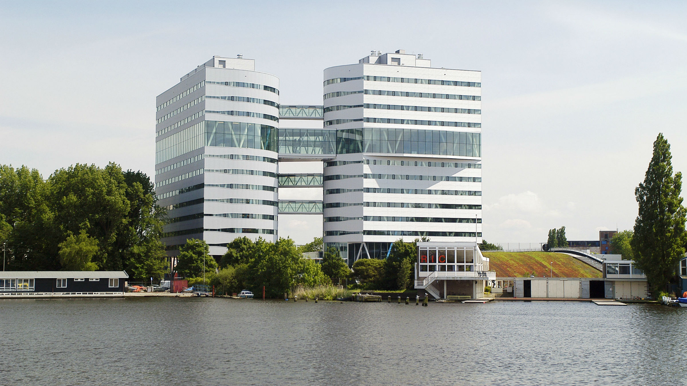 Hoofdkantoor Waternet.jpg