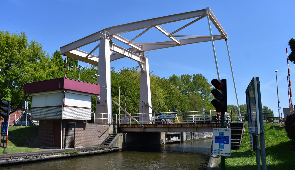 header brug en sluis.png