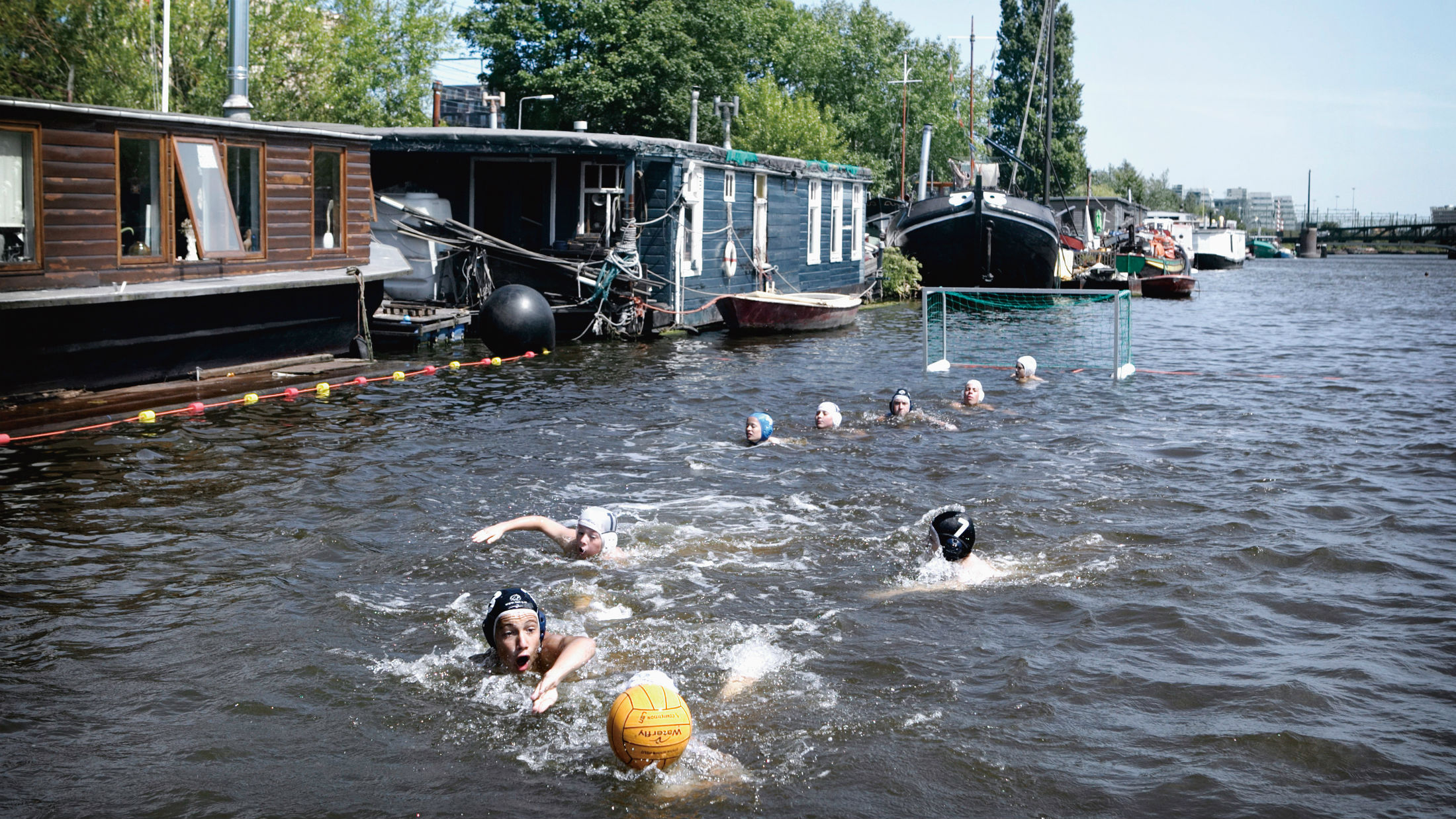 Waterpolo in de gracht